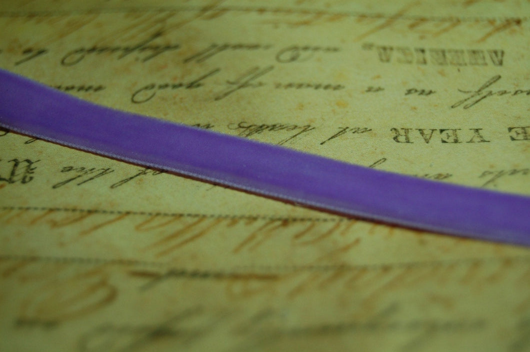1/4 inch Very Violet Velvet Ribbon