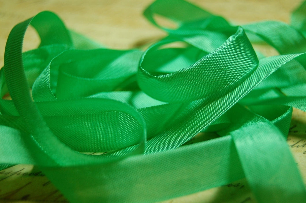 Spring Green Vintage Seam Binding Ribbon 1/2