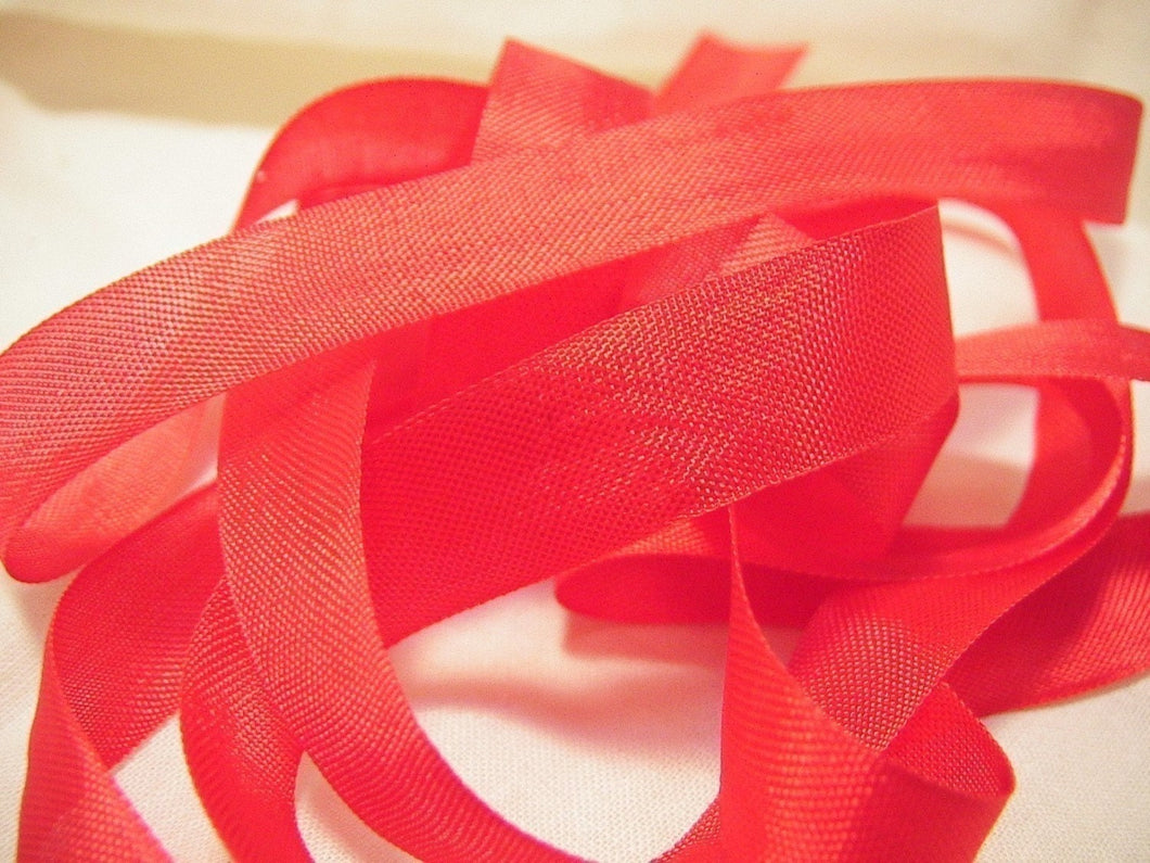 Crimson Christmas Red Vintage Seam Binding Ribbon