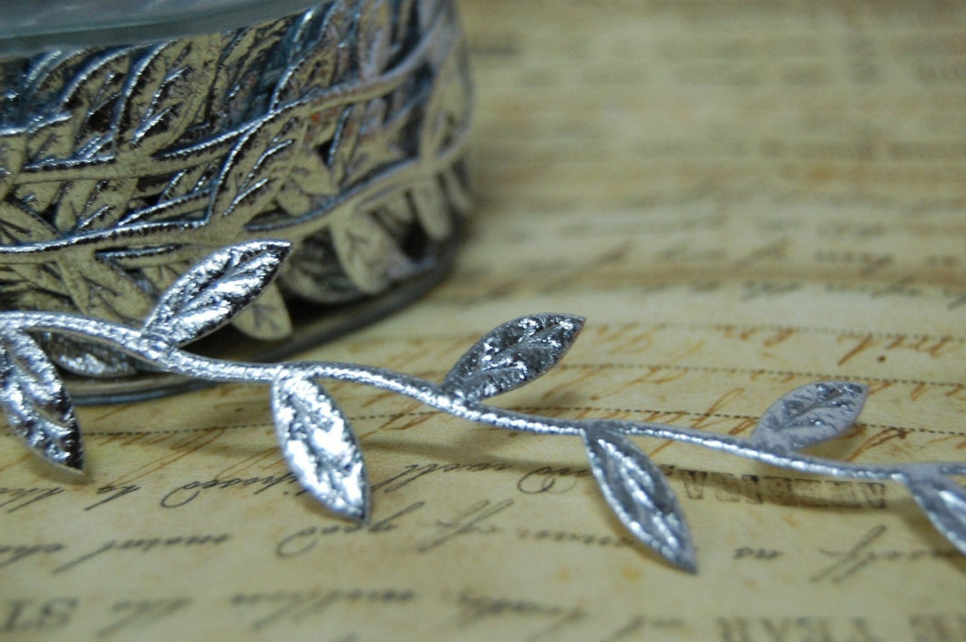 Metallic Silver Trailing Vine of Leaves Ribbon Trim