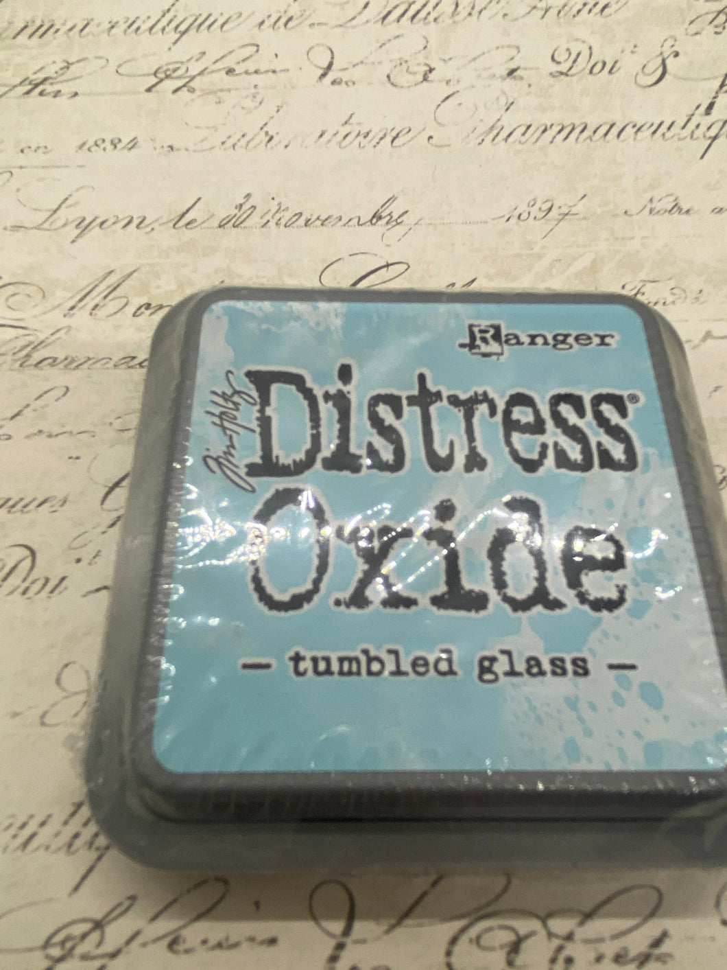 TIm Holtz Distress Oxide- Tumbled Glass Ink Pad