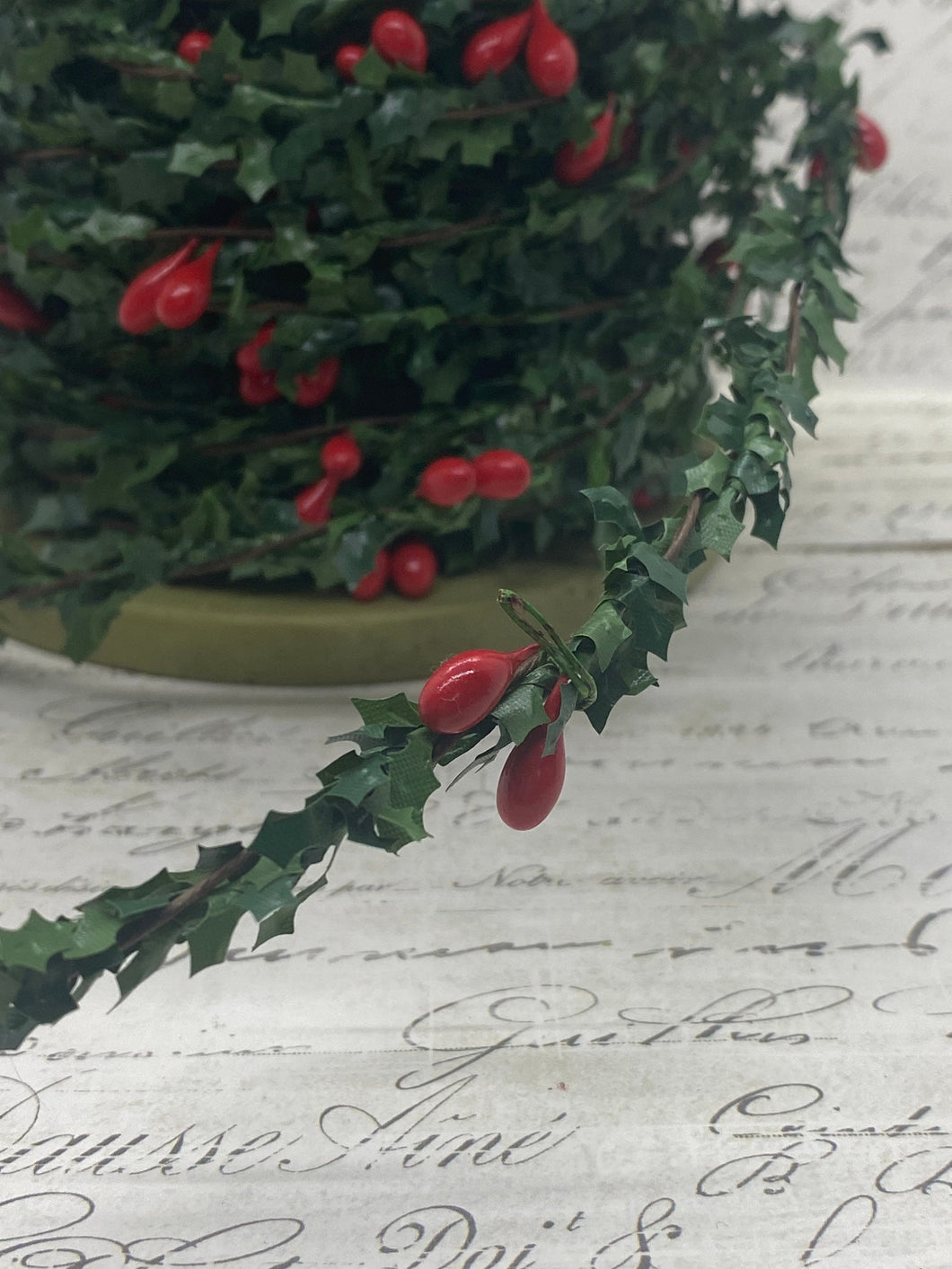 3/4 inch Wired Christmas Holly Leaves & Berry Fruit Garland