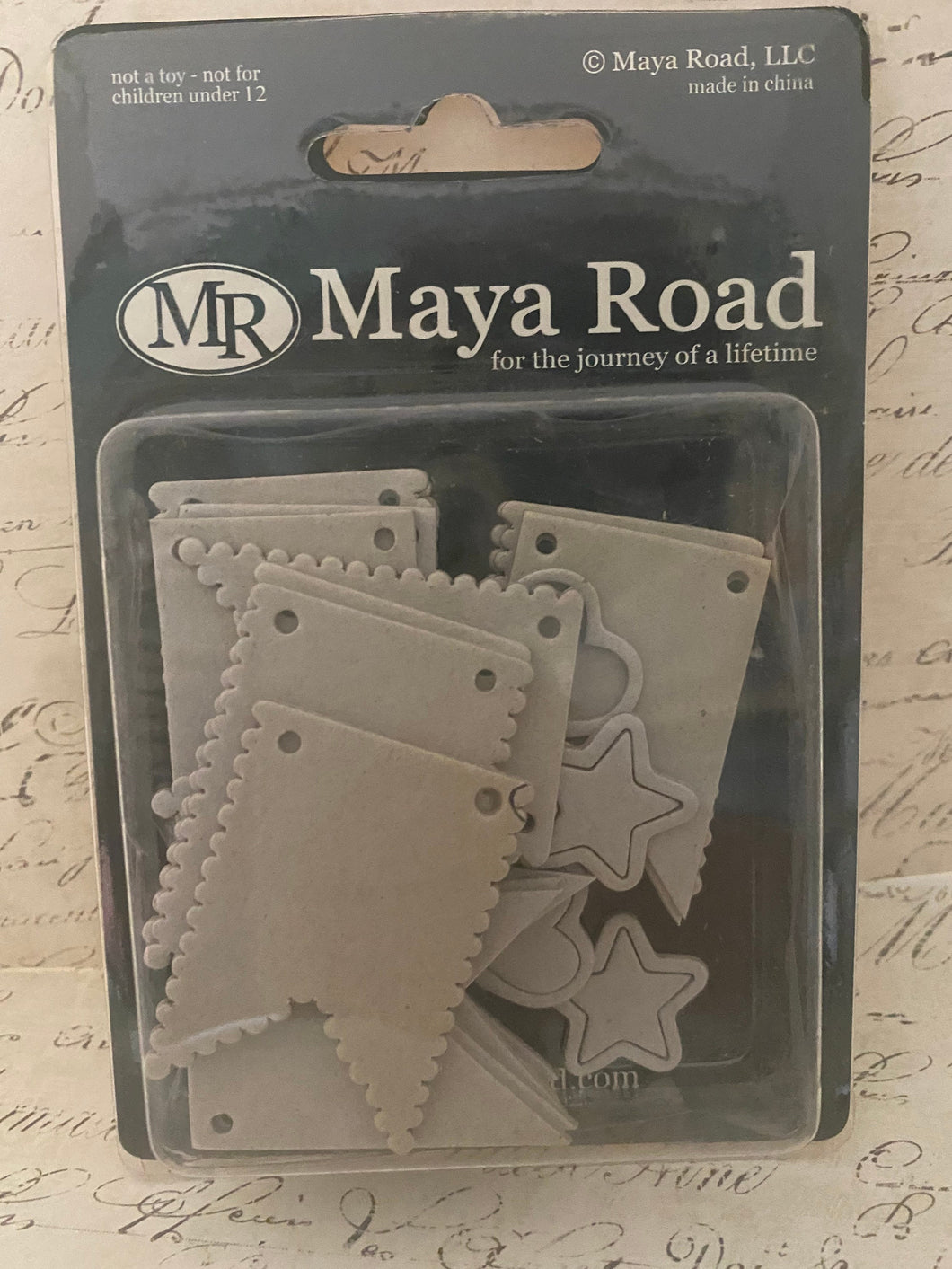 Maya Road: Snowflake - Mixed Scallop Mini Pendant Banner set 30 pc