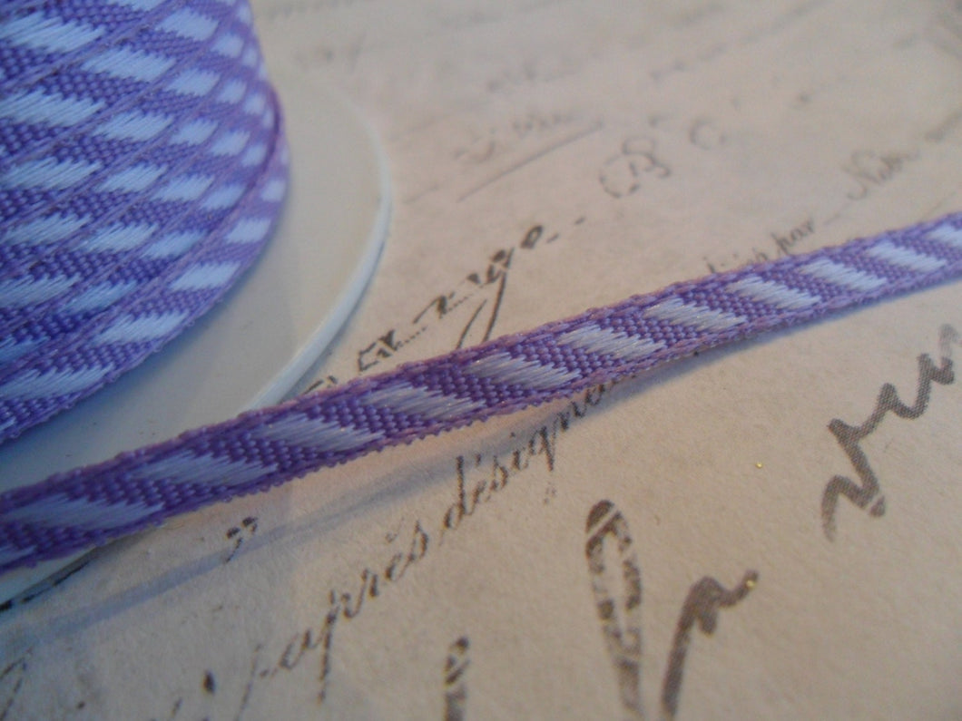 Petite Diagonal White and Pale Violet Stripe Ribbon 1/8 inch wide