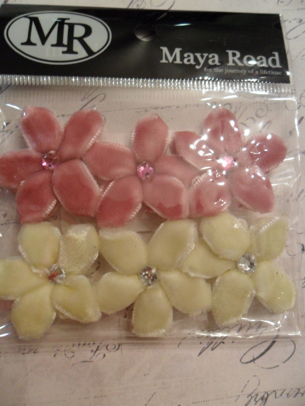 Maya Road Velvet Point Blossoms Flowers Cream and Pink set of 6