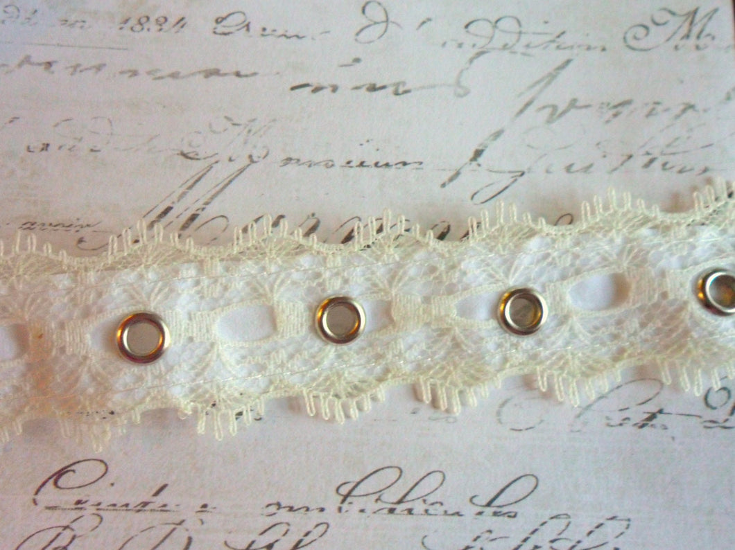 Classic Ivory Scalloped Lace over Velvet  with Silver Metal Eyelets, Approx 1