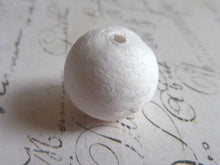 Load image into Gallery viewer, Vintage Style Spun Cotton Balls 20 MM Size - 10 Piece Set
